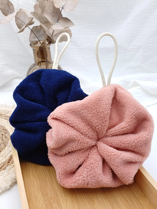Fleur de douche - bleu marine - CréaEmeline - accessoire - fait-main