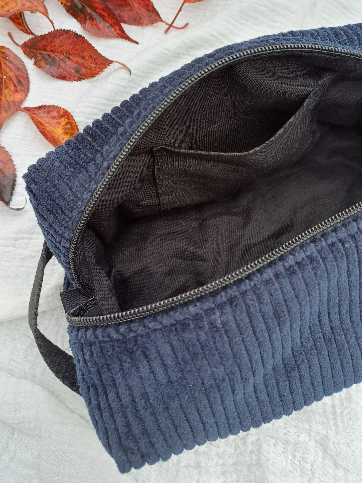 Trousse de toilette - Velours côtelé bleu marine - CréaEmeline - accessoire - fait-main