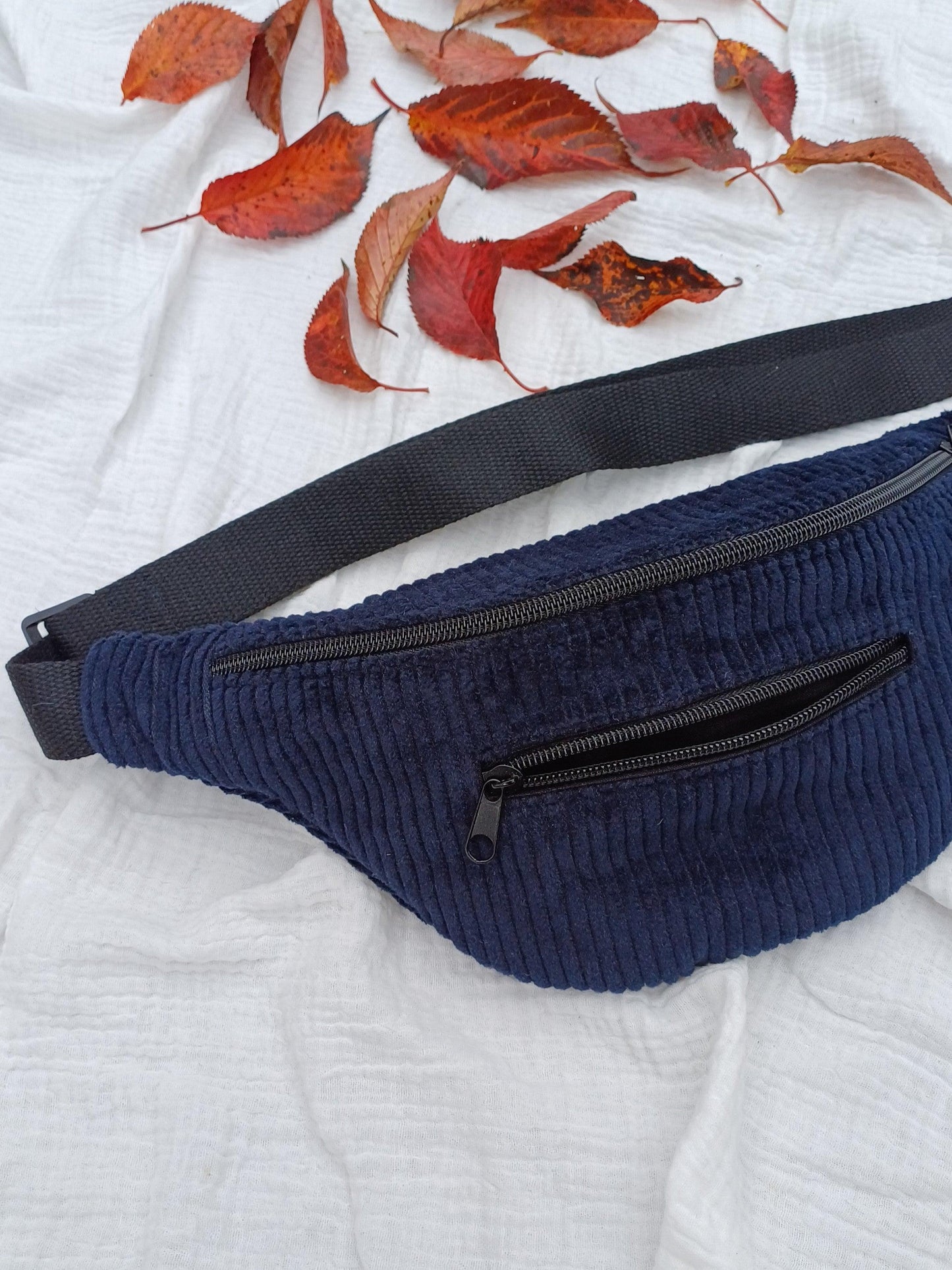 Sac banane - Velours côtelé bleu marine - CréaEmeline - accessoire - fait-main