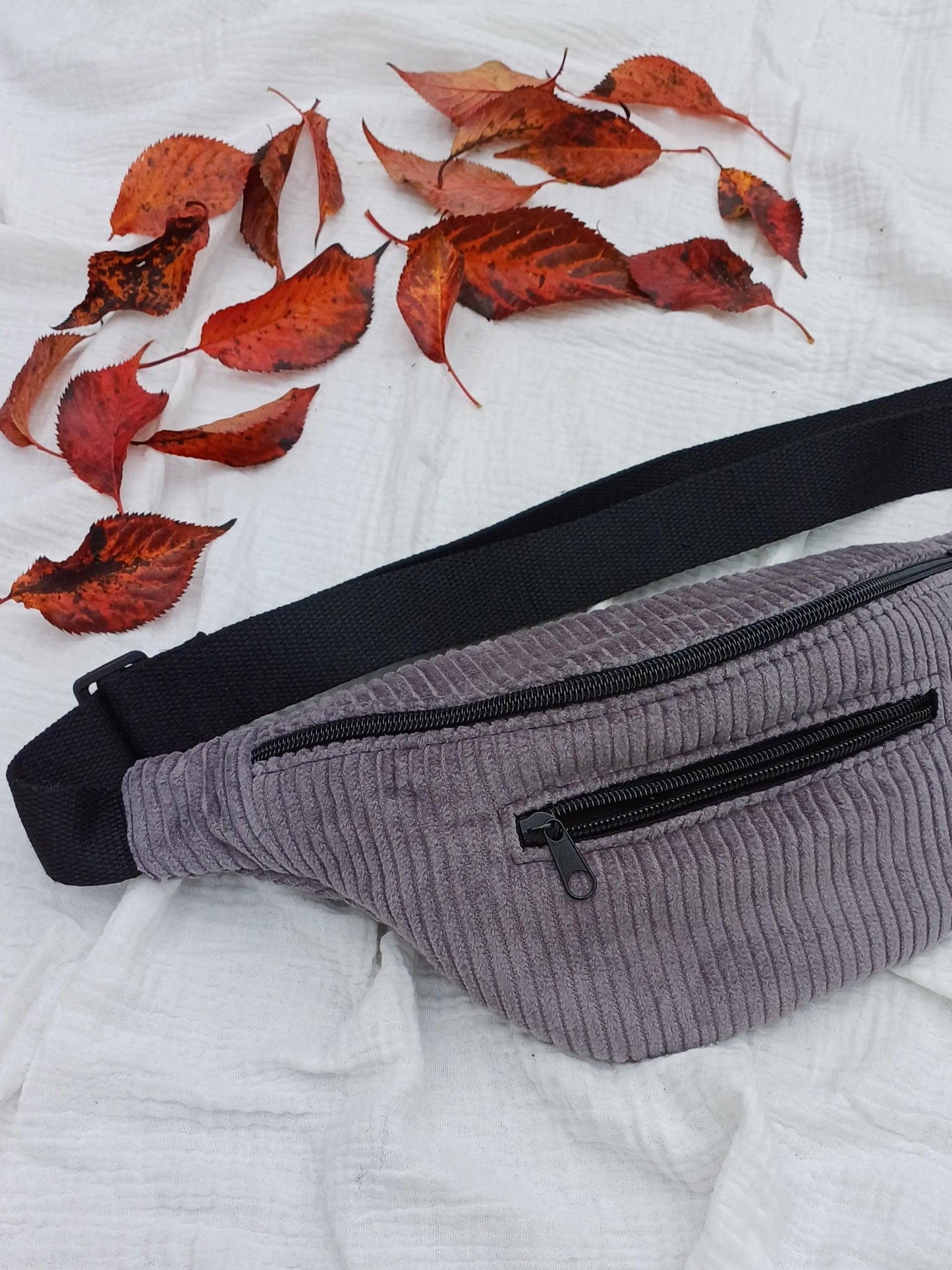Sac banane - Velours côtelé taupe - CréaEmeline - accessoire - fait-main
