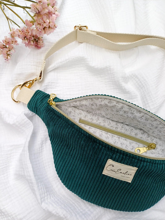 Sac banane - Velours côtelé vert sapin - CréaEmeline - accessoire - fait-main