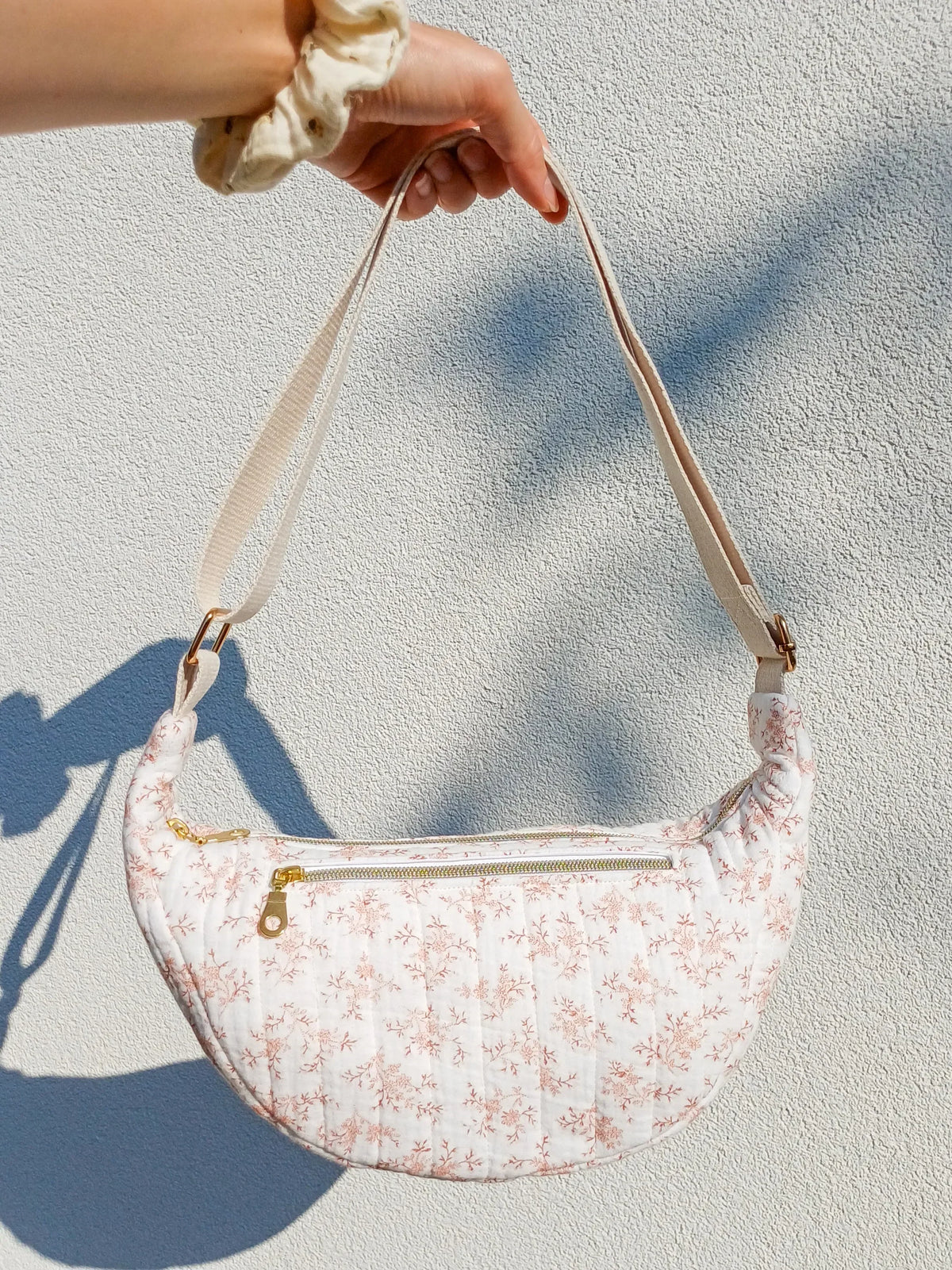 Sac demi-lune - Mia rose - CréaEmeline - accessoire - fait-main