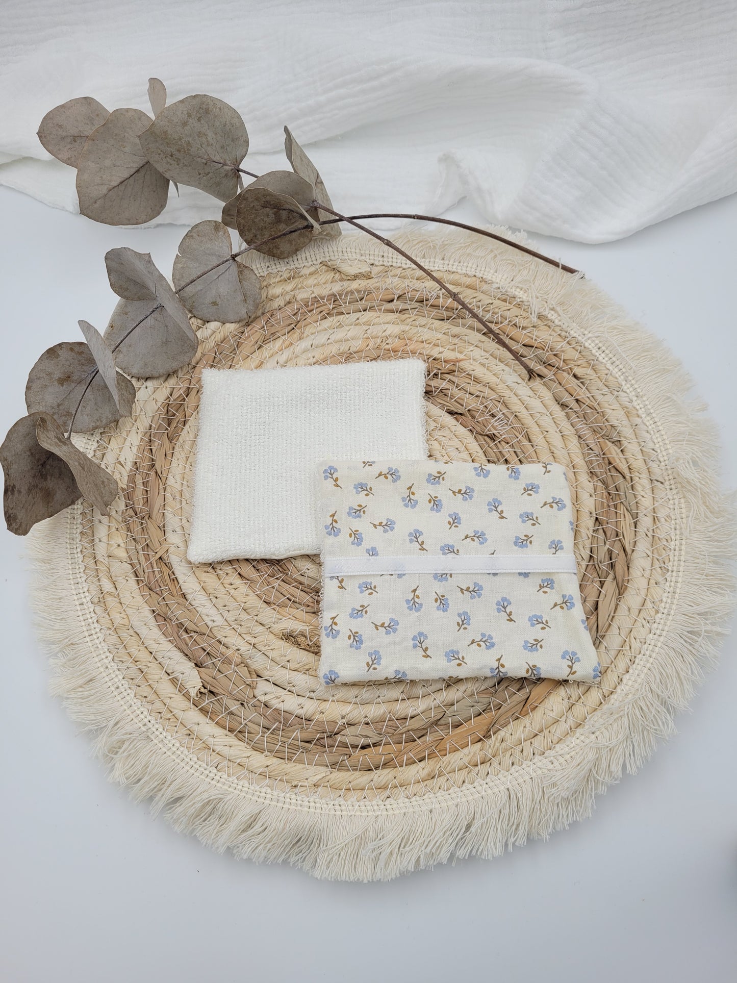 Washable wipes and basket - Anemone