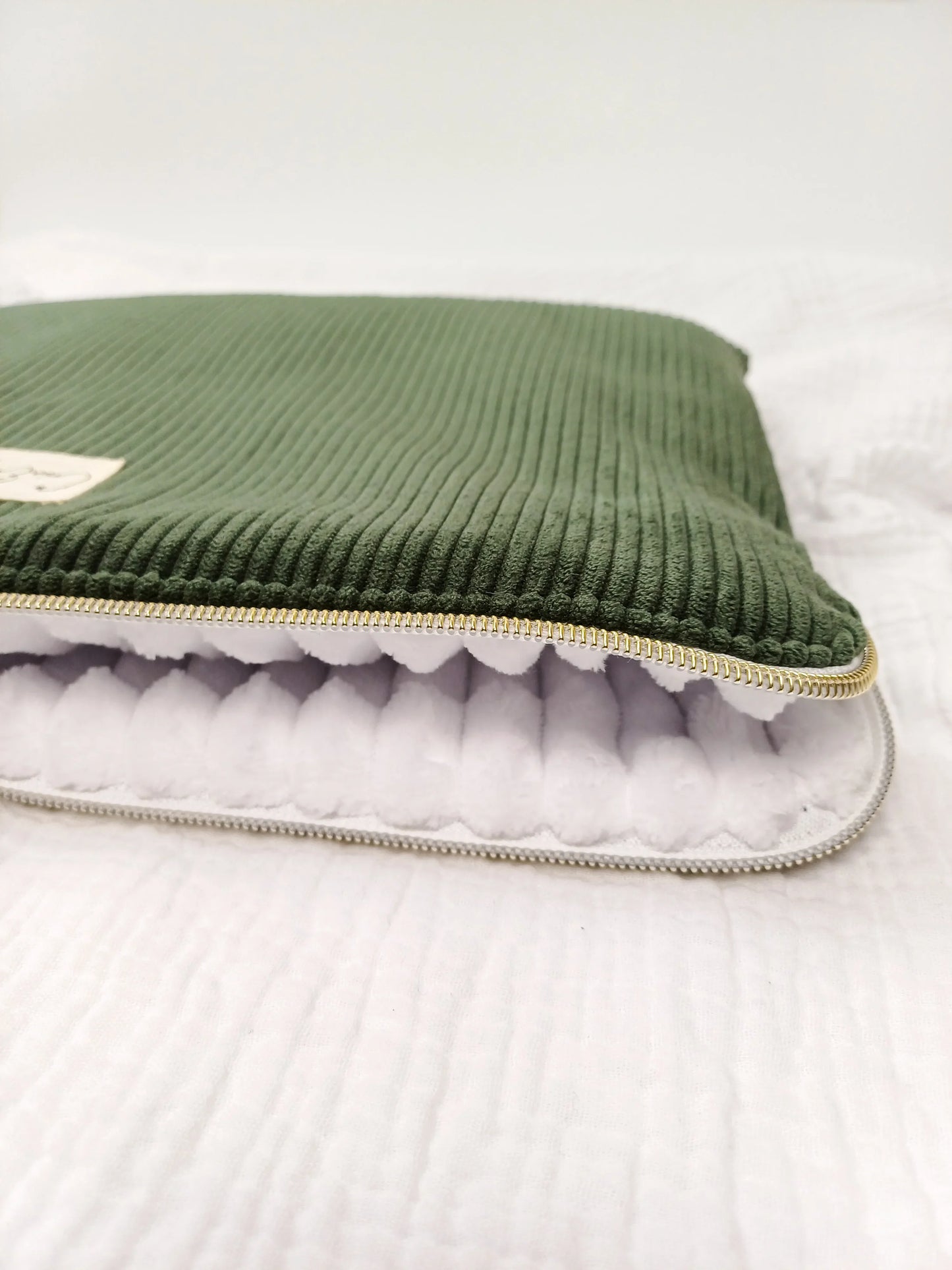 Housse ordinateur / tablette - Velours côtelé kaki - CréaEmeline - accessoire - fait-main