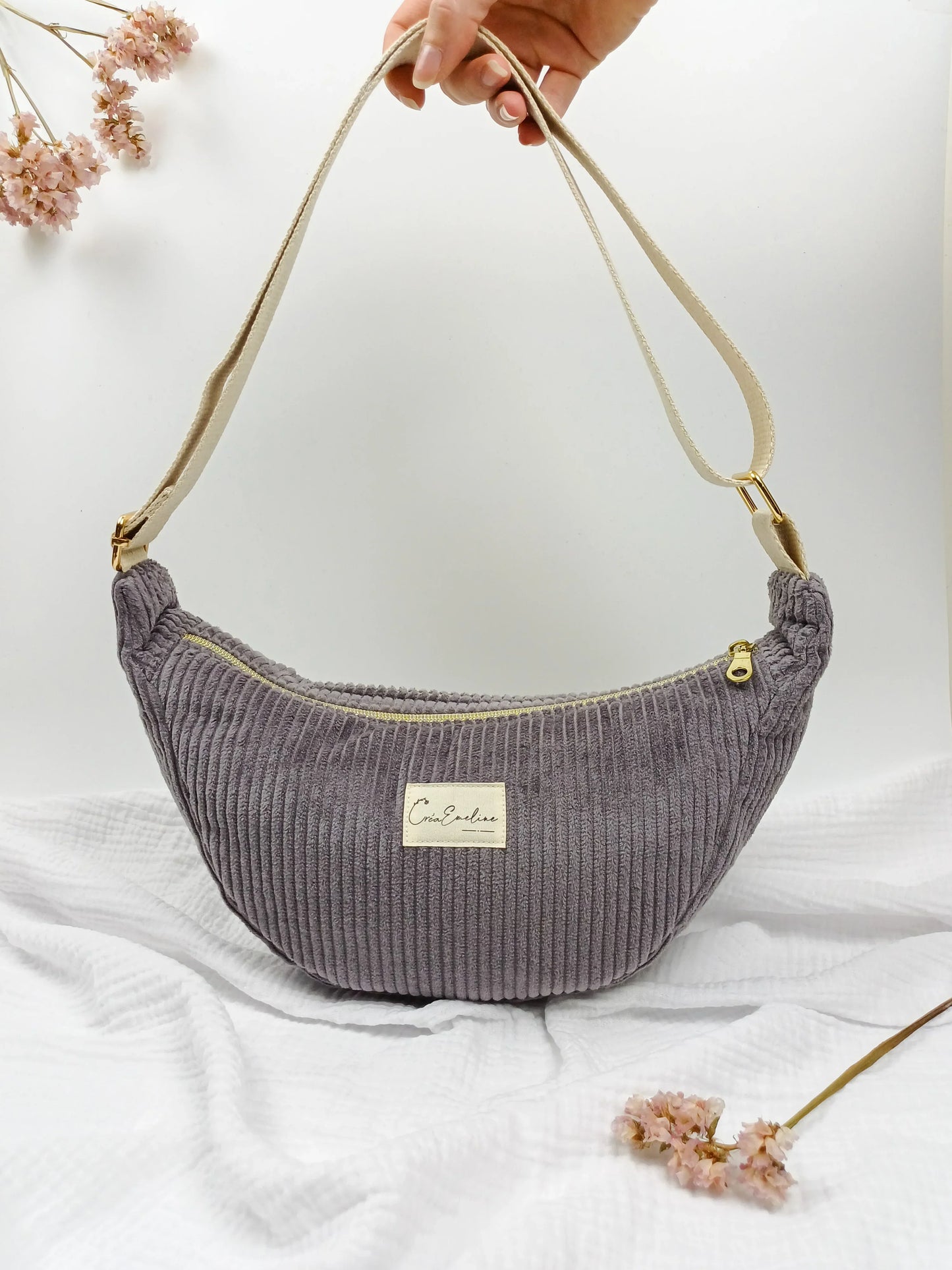 Sac demi-lune - Velours côtelé taupe - CréaEmeline - accessoire - fait-main